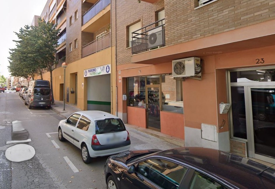 PARKING EN LA ZONA DE LA PARELLADA